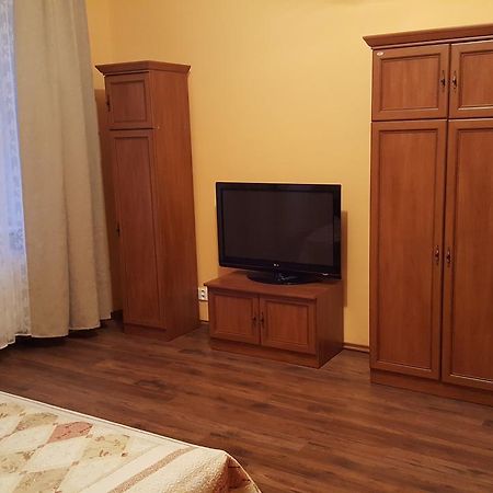 Apartman V Centru Karlovych Varu Карловы Вары Экстерьер фото