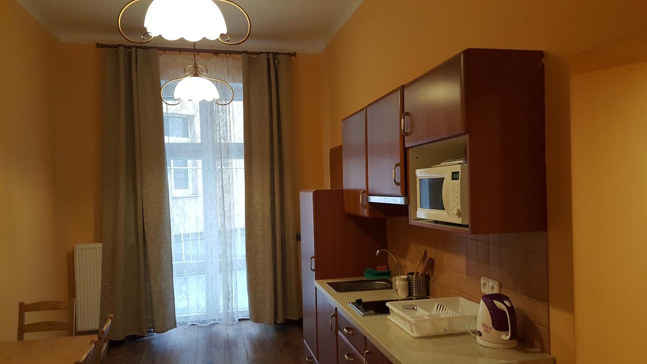 Apartman V Centru Karlovych Varu Карловы Вары Экстерьер фото